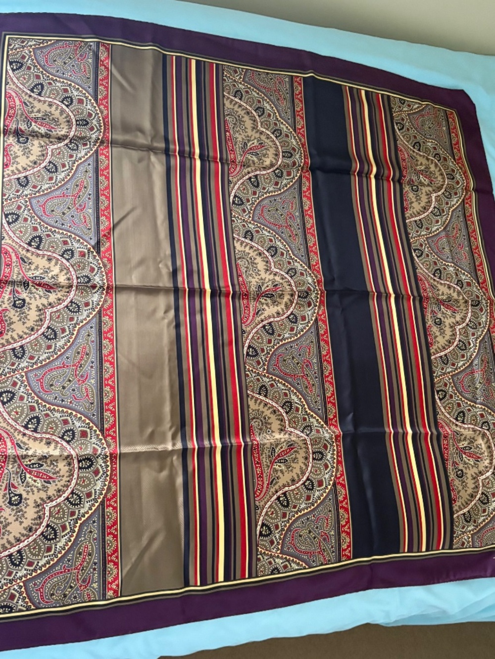 Talbots's Scarf - Picture 2 of 4